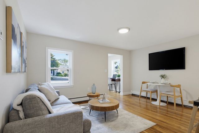 926 East St, Dedham, MA 02026