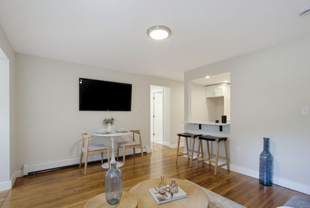 926 East St, Dedham, MA 02026