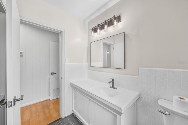 274 W KINGS HIGHWAY, Center Hill, FL 33514