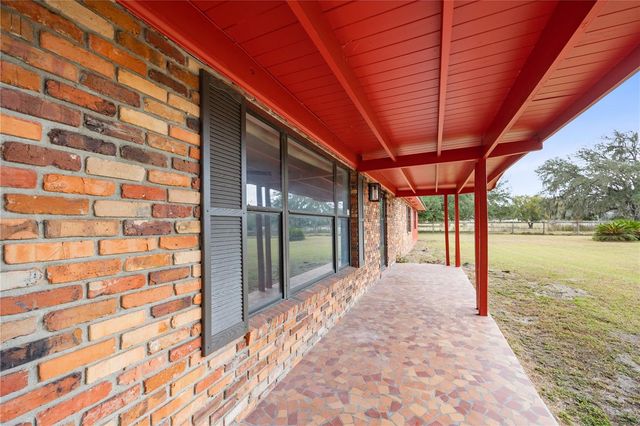 274 W KINGS HIGHWAY, Center Hill, FL 33514