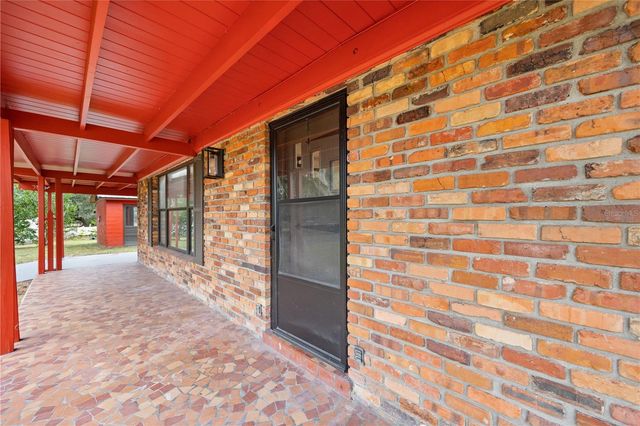 274 W KINGS HIGHWAY, Center Hill, FL 33514