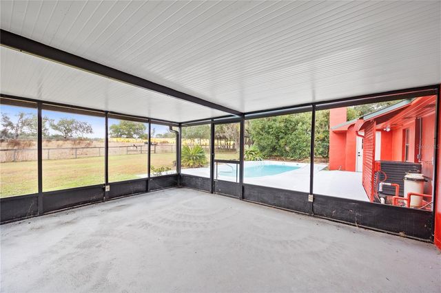 274 W KINGS HIGHWAY, Center Hill, FL 33514