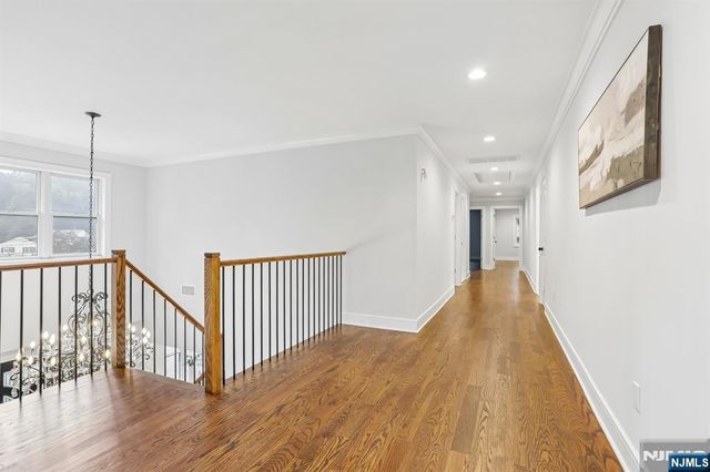 8 Broad Street, Demarest, NJ 07627