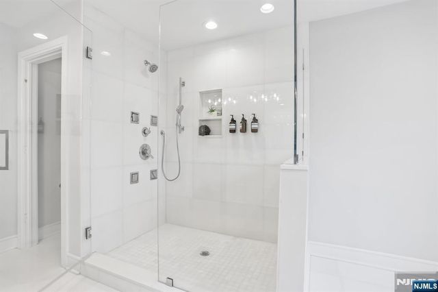 8 Broad Street, Demarest, NJ 07627
