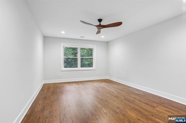 8 Broad Street, Demarest, NJ 07627