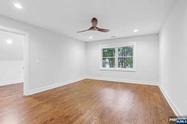 8 Broad Street, Demarest, NJ 07627