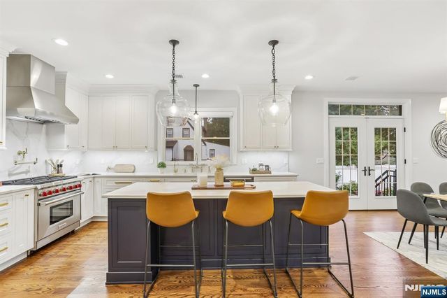 8 Broad Street, Demarest, NJ 07627