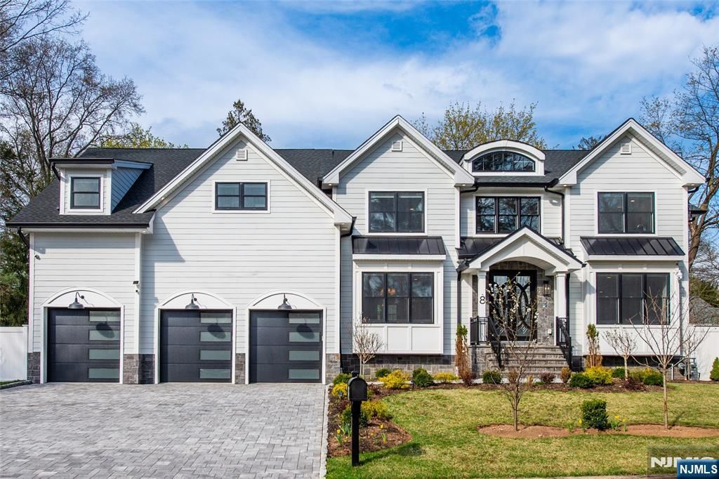 8 Broad Street, Demarest, NJ 07627