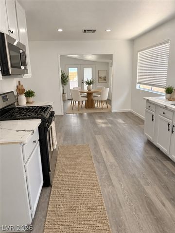 7566 Isley Avenue, Las Vegas, NV 89147