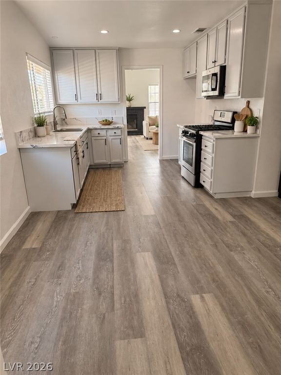 7566 Isley Avenue, Las Vegas, NV 89147 — photo 2