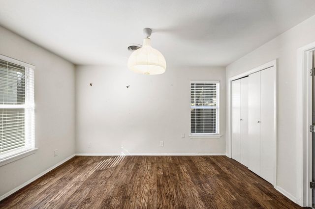 4701 SYLVANDALE DR 1, Austin, TX 78745