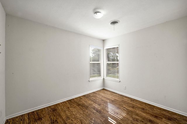 4701 SYLVANDALE DR 1, Austin, TX 78745