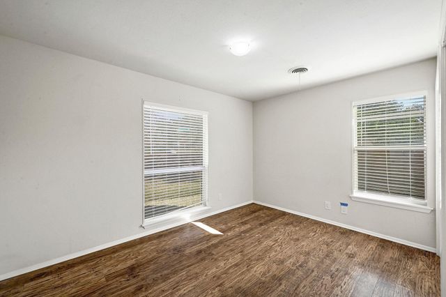 4701 SYLVANDALE DR 1, Austin, TX 78745