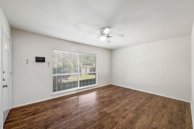 4701 SYLVANDALE DR 1, Austin, TX 78745