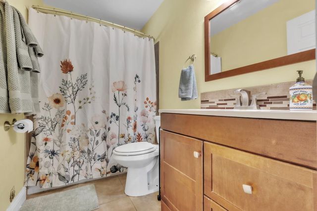 5533 Clark Ave, Carmichael, CA 95608