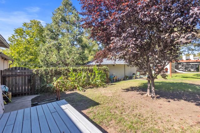 5533 Clark Ave, Carmichael, CA 95608