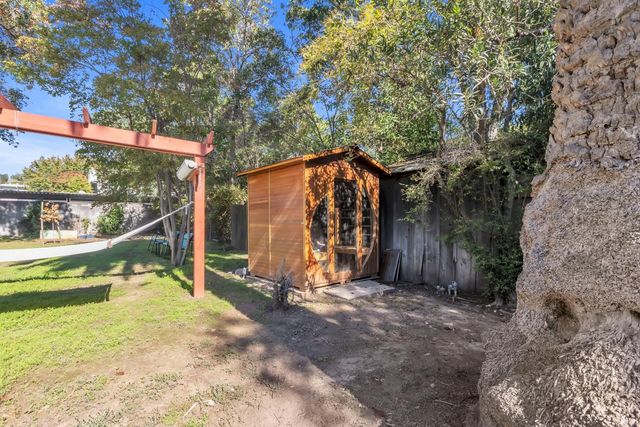 5533 Clark Ave, Carmichael, CA 95608