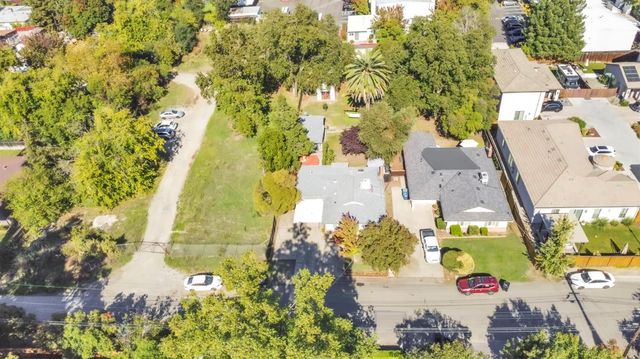 5533 Clark Ave, Carmichael, CA 95608