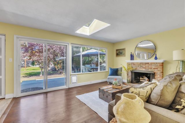 5533 Clark Ave, Carmichael, CA 95608