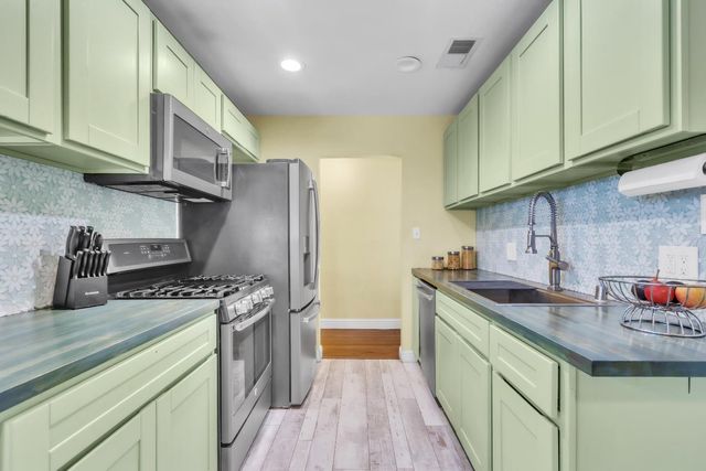 5533 Clark Ave, Carmichael, CA 95608