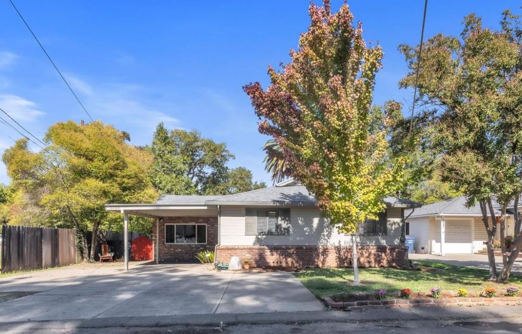 5533 Clark Ave, Carmichael, CA 95608