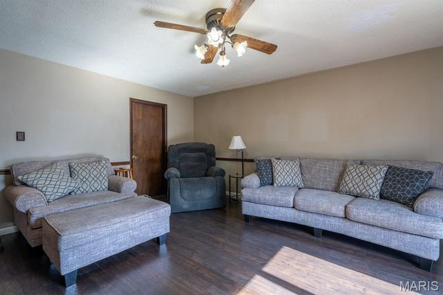 1802 Bremen Avenue, Granite City, IL 62040