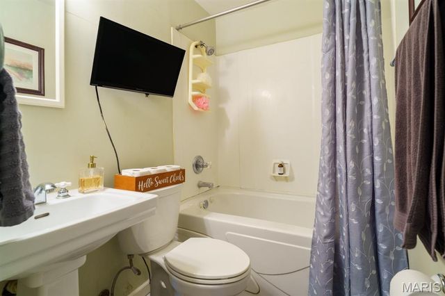 1802 Bremen Avenue, Granite City, IL 62040