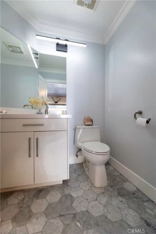 1120 Portofino Court 101, Corona, CA 92881