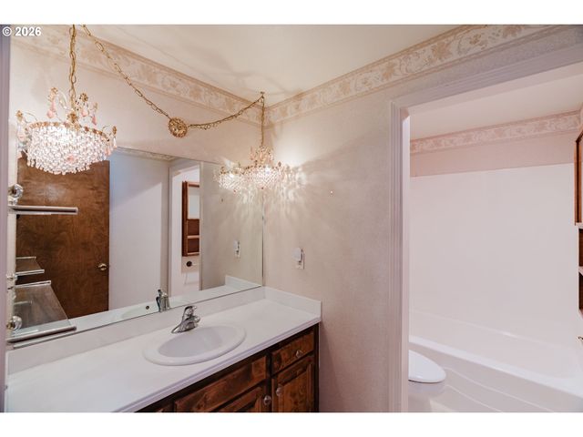 916 Nw CHIPMUNK Pl, Corvallis, OR 97330