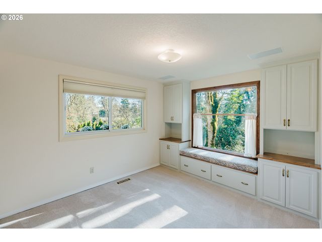 916 Nw CHIPMUNK Pl, Corvallis, OR 97330