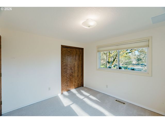 916 Nw CHIPMUNK Pl, Corvallis, OR 97330