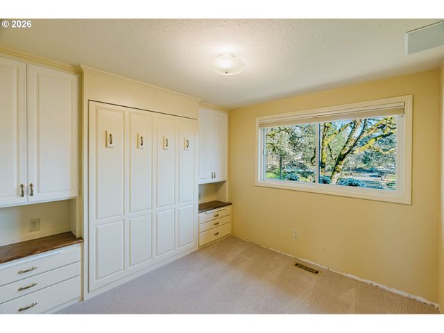 916 Nw CHIPMUNK Pl, Corvallis, OR 97330