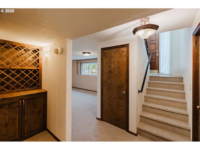 916 Nw CHIPMUNK Pl, Corvallis, OR 97330