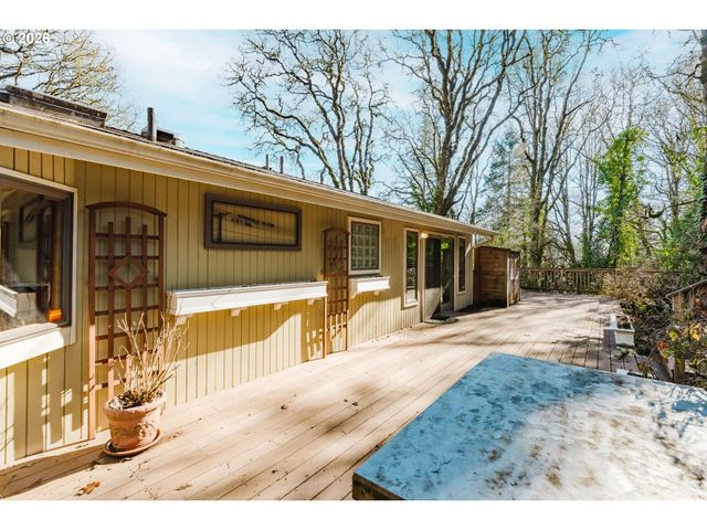 916 Nw CHIPMUNK Pl, Corvallis, OR 97330