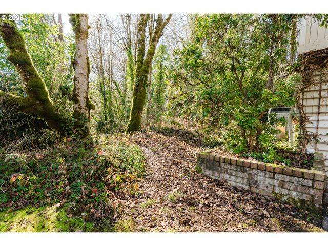 916 Nw CHIPMUNK Pl, Corvallis, OR 97330