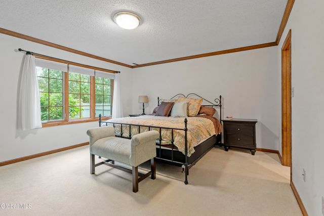 22 York Road, Bethlehem, NY 12077