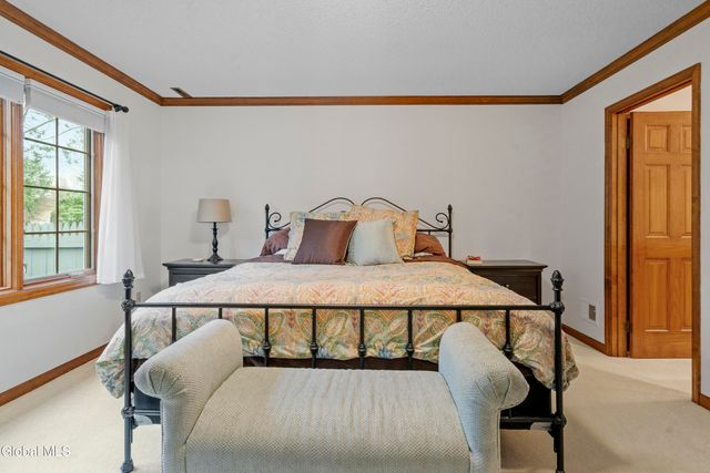 22 York Road, Bethlehem, NY 12077