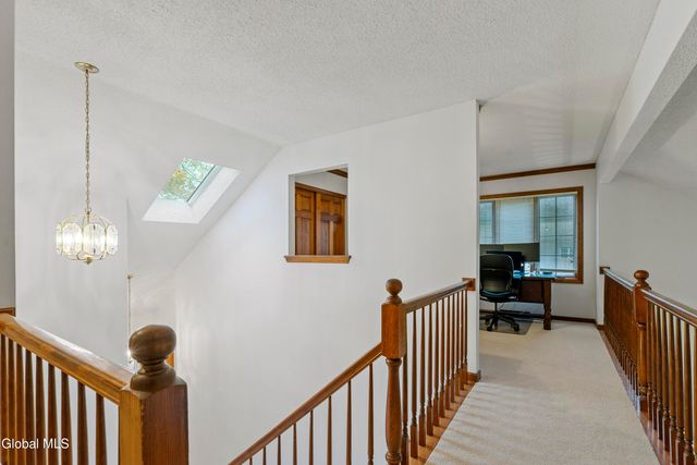 22 York Road, Bethlehem, NY 12077