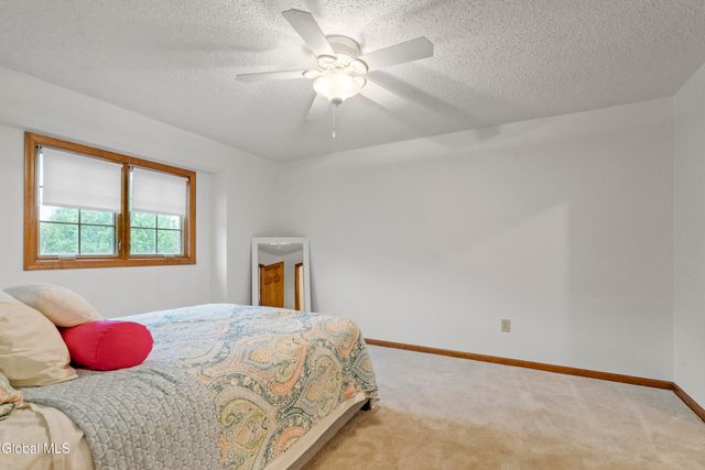 22 York Road, Bethlehem, NY 12077