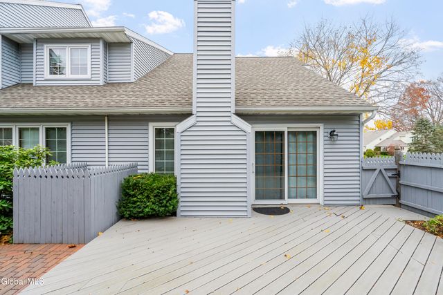 22 York Road, Bethlehem, NY 12077