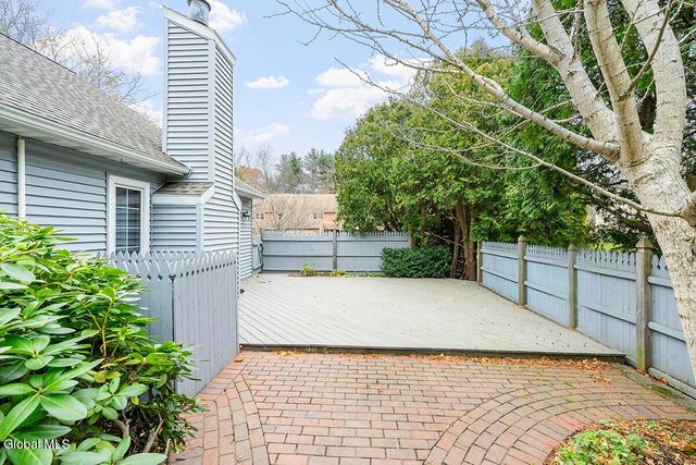 22 York Road, Bethlehem, NY 12077