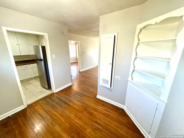 425 Maverick St Apt 8, San Antonio, TX 78212
