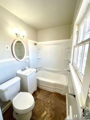 425 Maverick St Apt 8, San Antonio, TX 78212