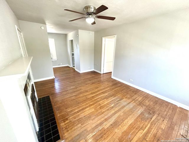 425 Maverick St Apt 8, San Antonio, TX 78212