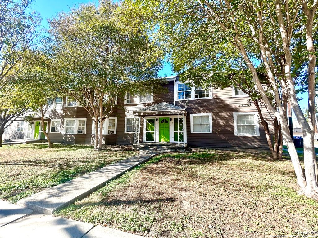 425 Maverick St Apt 8, San Antonio, TX 78212