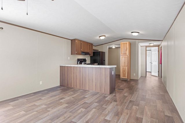 606 W Lampasas ST, Lometa, TX 76853