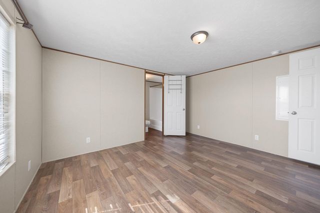 606 W Lampasas ST, Lometa, TX 76853