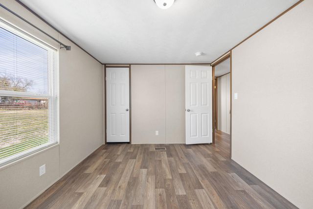 606 W Lampasas ST, Lometa, TX 76853