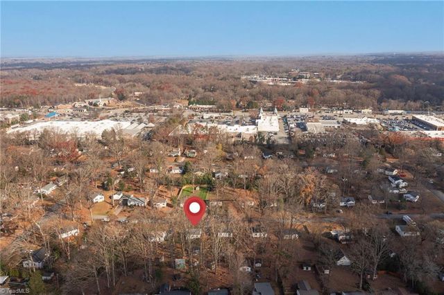 2815 Robin Hood Drive, Greensboro, NC 27408