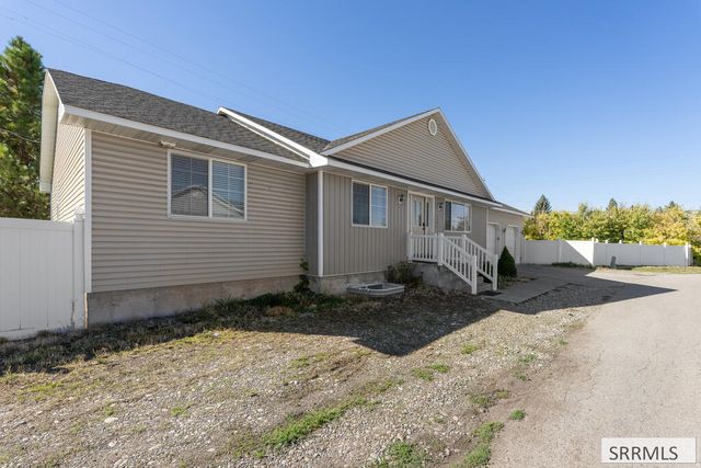3496 O'bryant Street, Idaho Falls, ID 83401